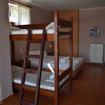 Ithaki Holidays Frínion Exterior foto