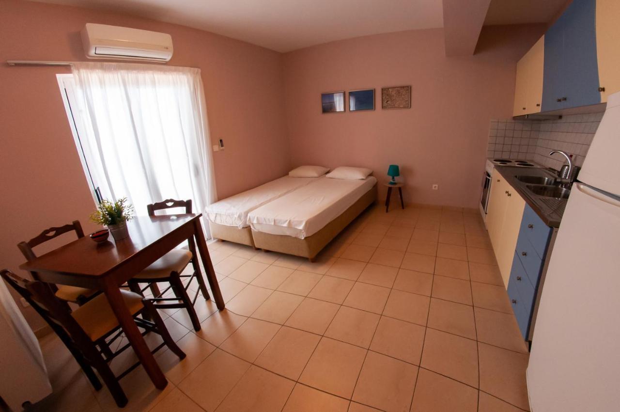 Ithaki Holidays Frínion Exterior foto